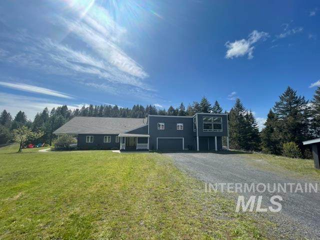 1099 Saddle Ridge Rd - Photo 1