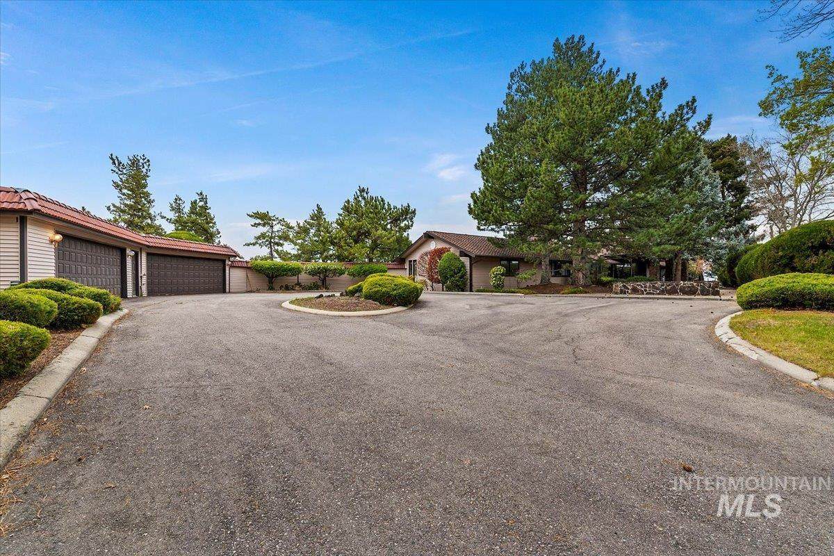 845 Braemere Road - Photo 1