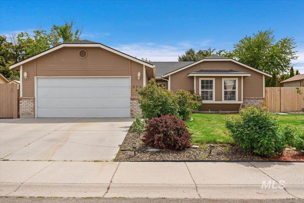 202 12th Ave. - Photo 1