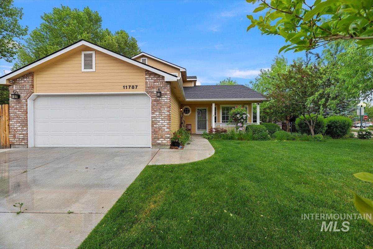 11787 Daniel Dr - Photo 1