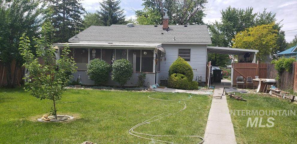 112 West Blvd - Photo 1