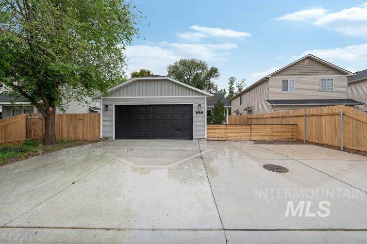 888 N Whitewater Park Blvd - Photo 1