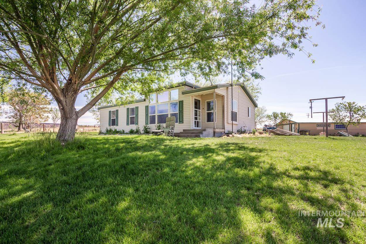 9519 Sleepy Hollow Dr. - Photo 1