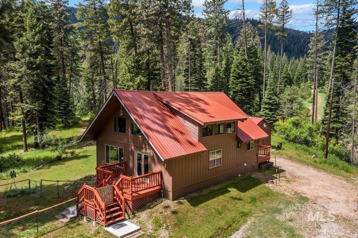47 Aspen Drive - Photo 1