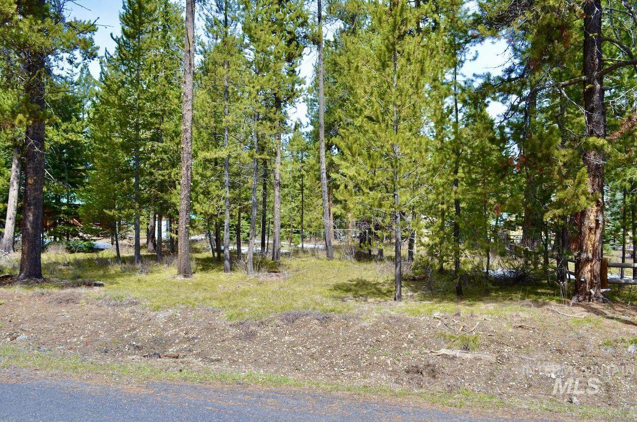 1021 Cee Way Loop - Photo 1
