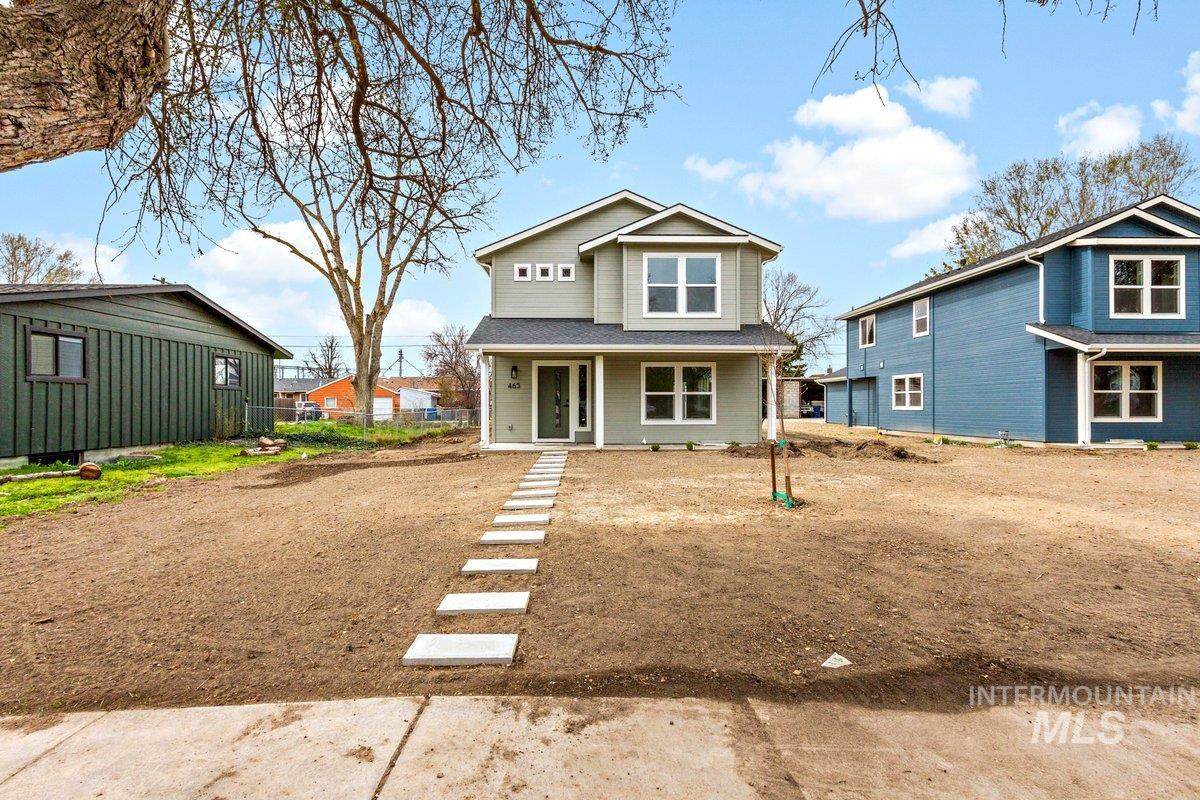 465 3rd E - Photo 1