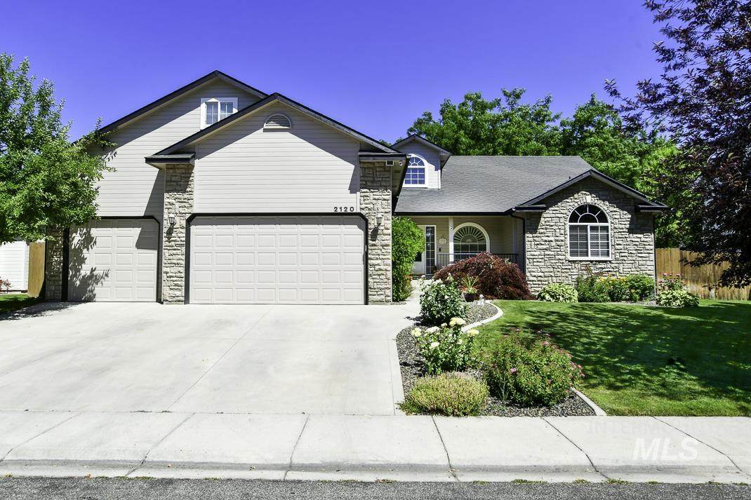 2120 Daisy Ave - Photo 1