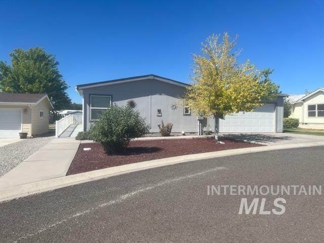 910 Moonglo Rd - Photo 1