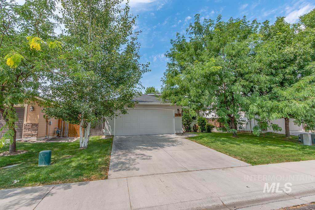 5673 Moon Land - Photo 1