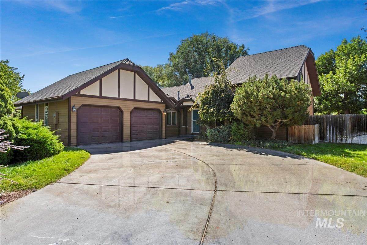 11225 Camas St. - Photo 1