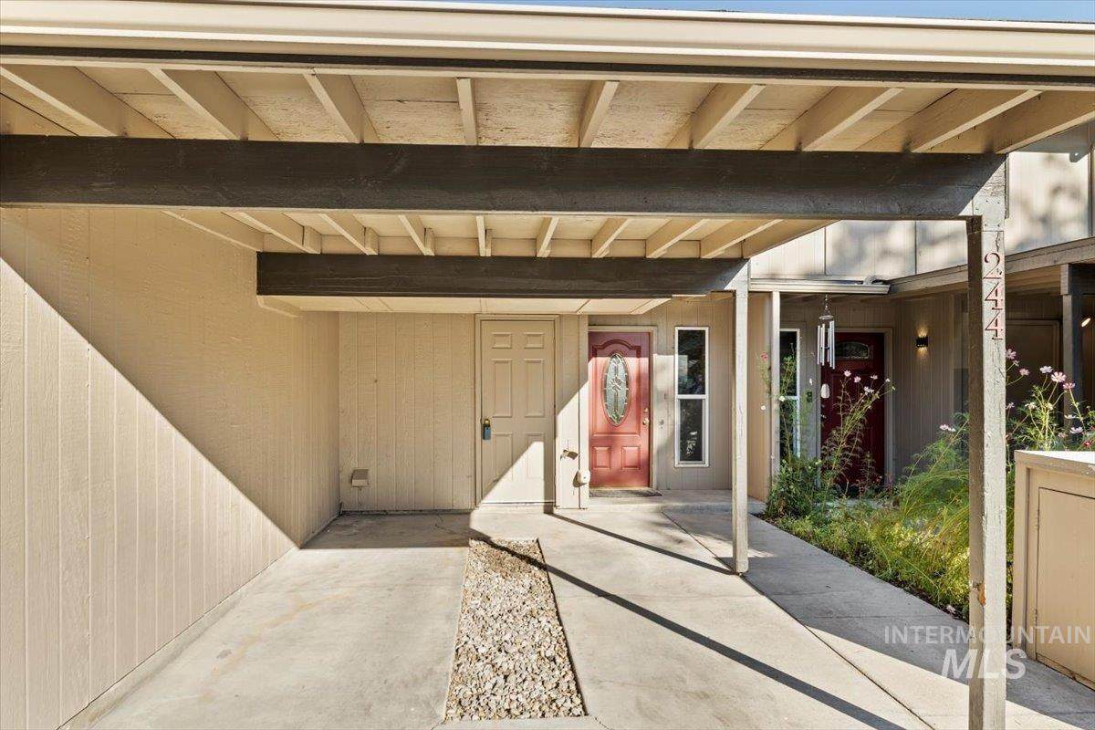 244 Eagle Glen Ln. - Photo 1