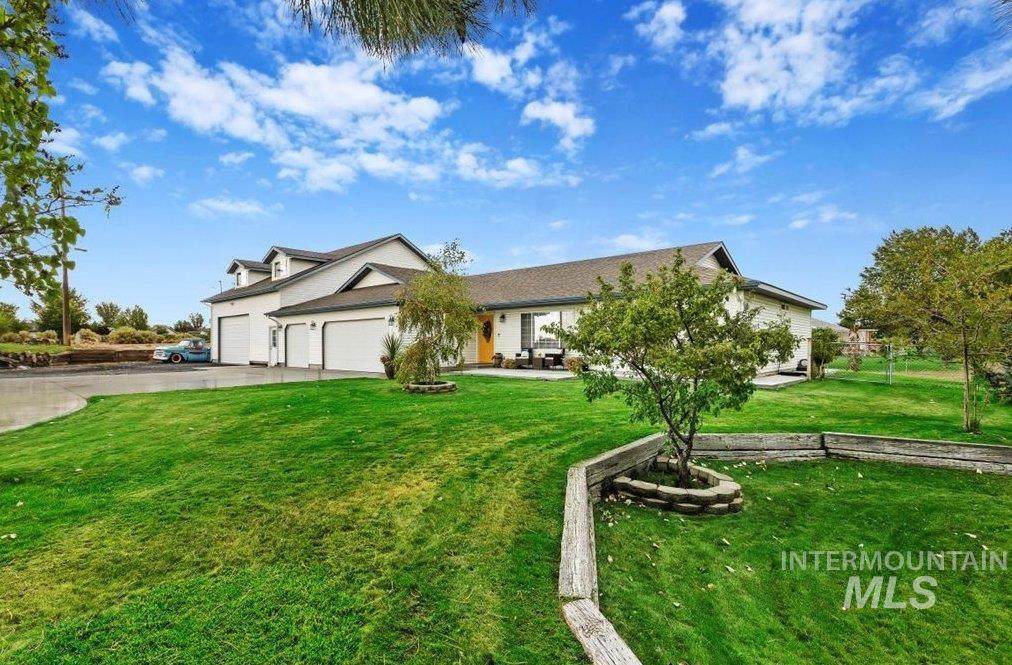 596 Silver Beach Dr - Photo 1