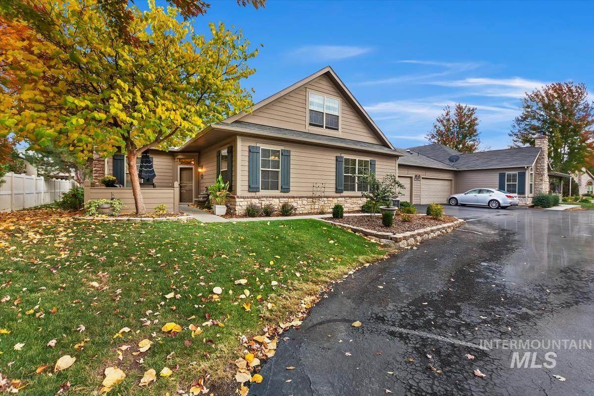 1534 Mckinney Lane - Photo 1