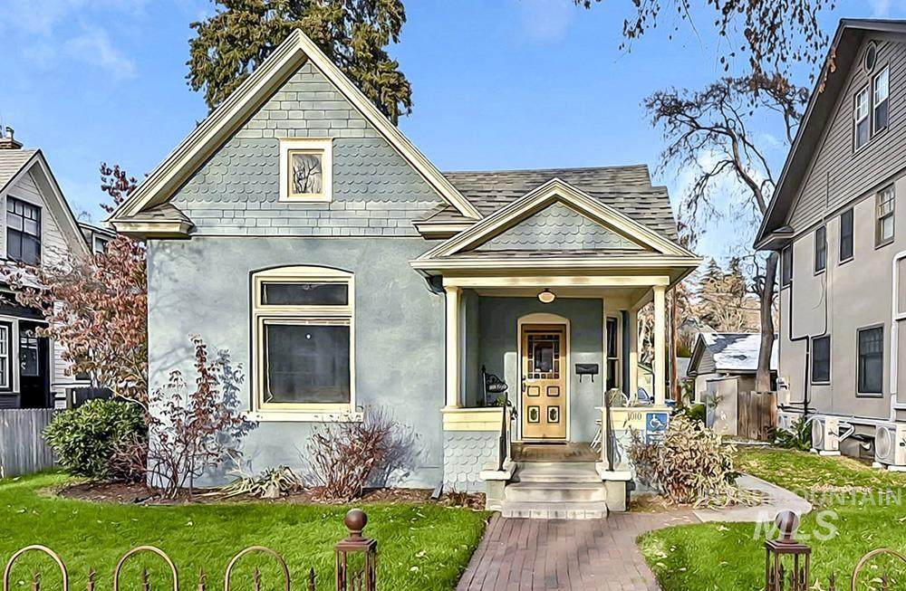 1010 Hays St - Photo 1
