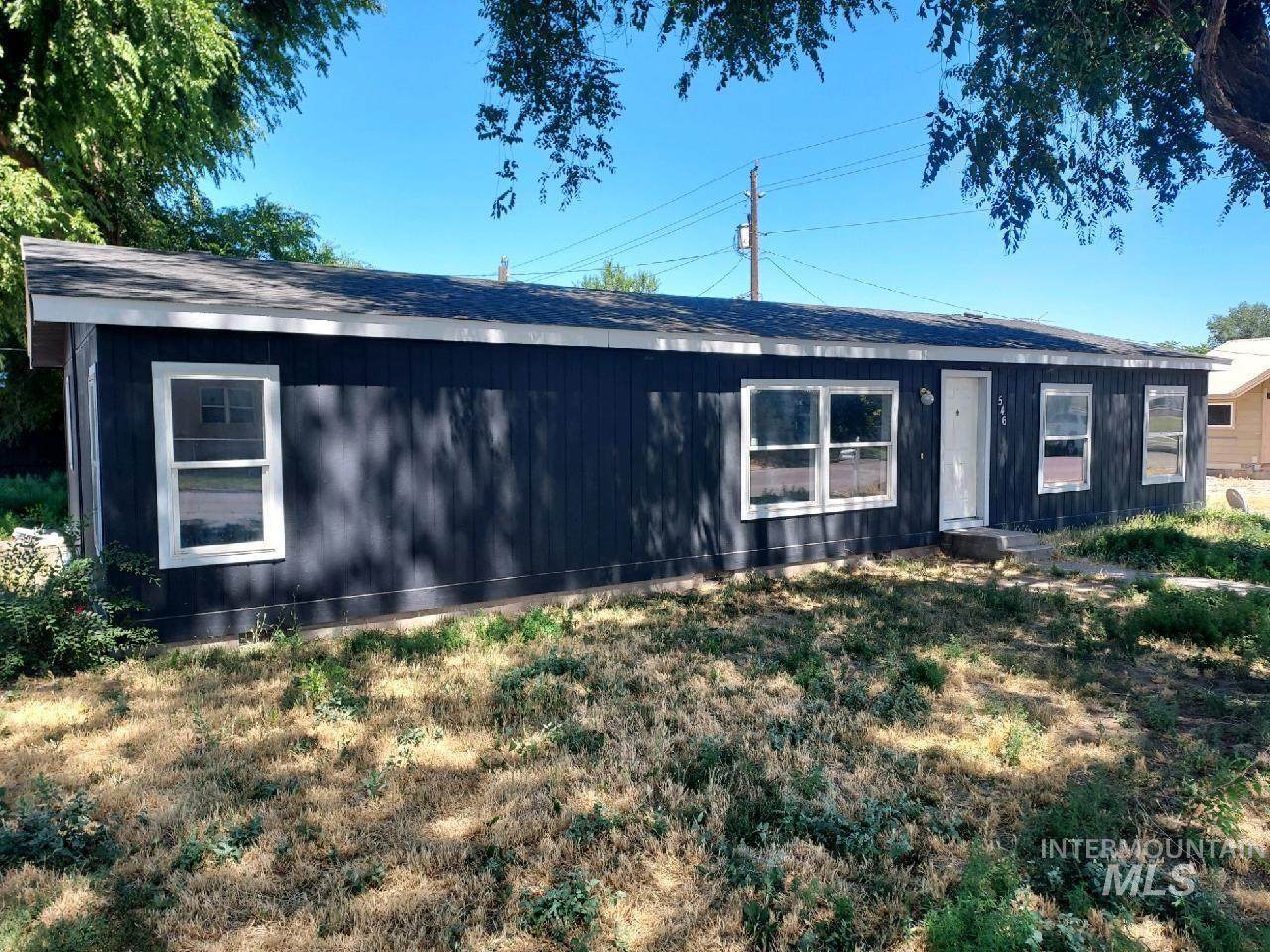 546 D Street - Photo 1