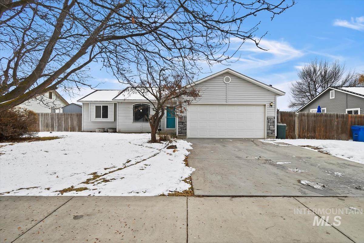 7637 Edgebrook Dr. - Photo 1