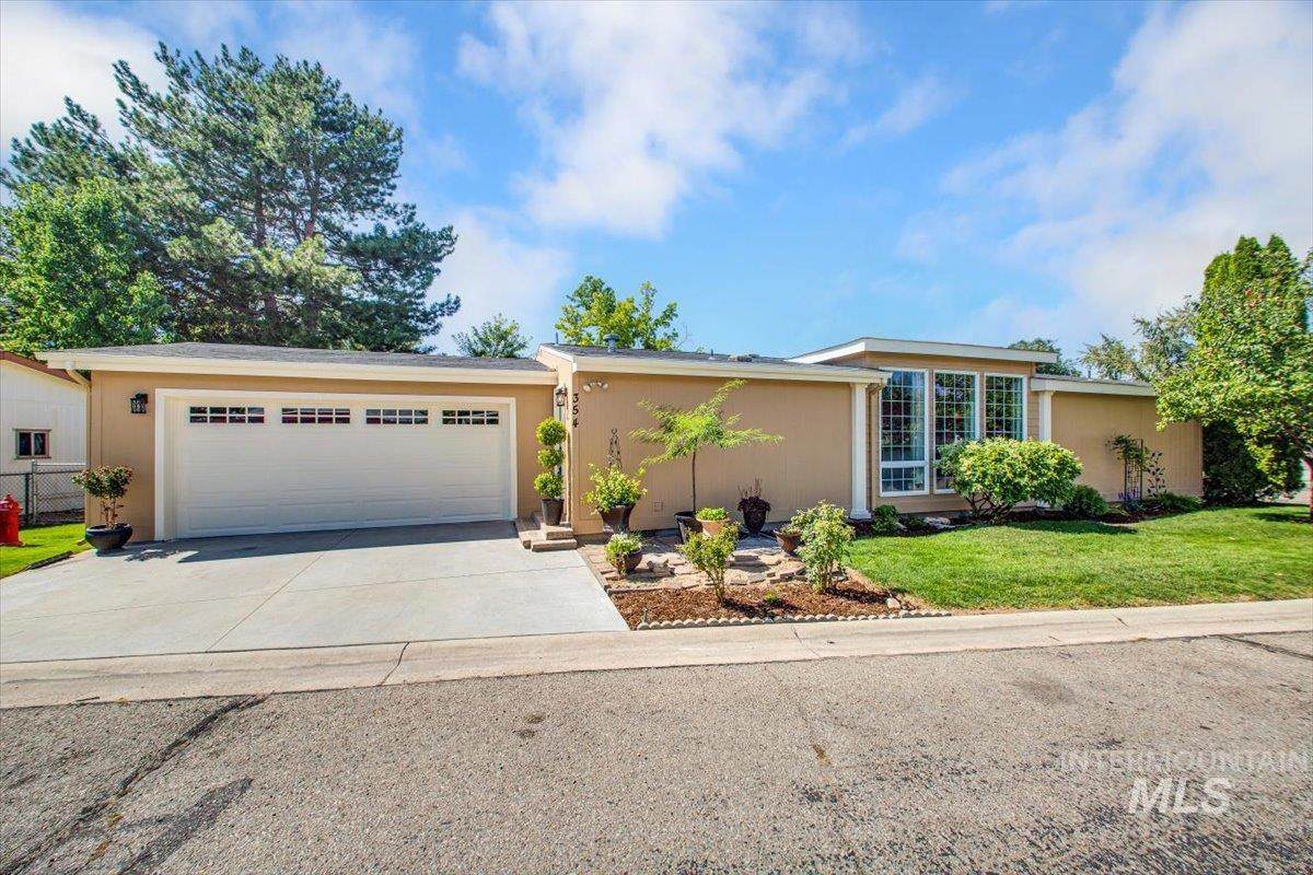 354 W Oak Circle - Photo 1