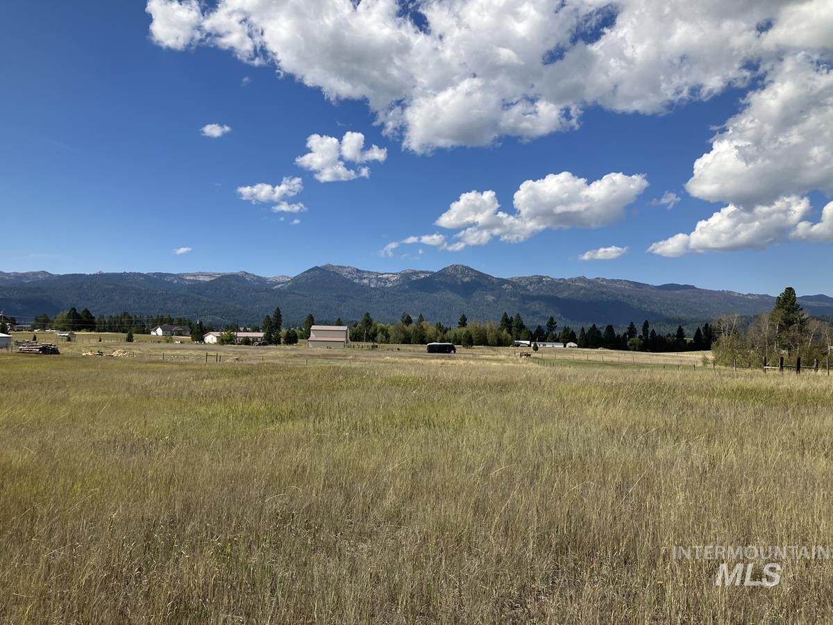 155 Goslin Loop - Photo 1