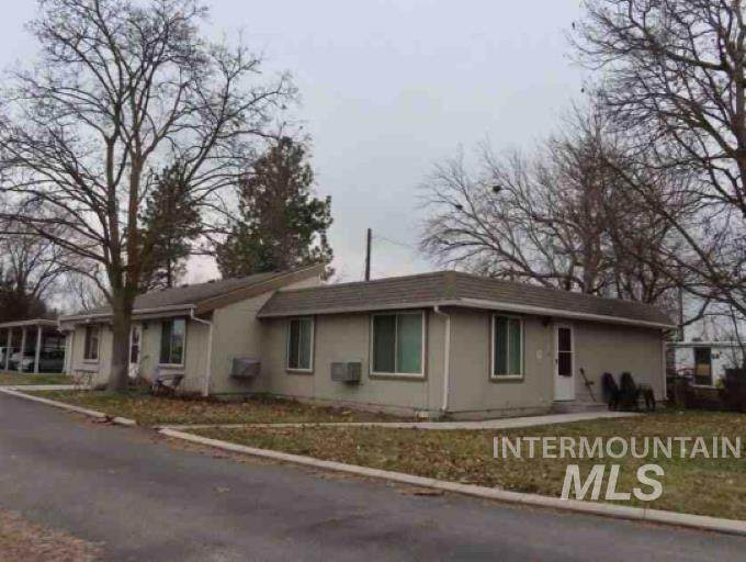 3363 Maple Grove Rd - Photo 1