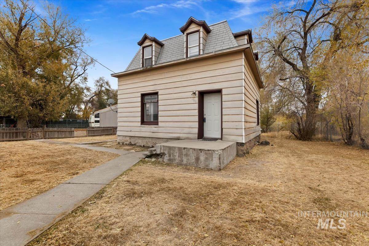 2015 American Legion Blvd - Photo 1