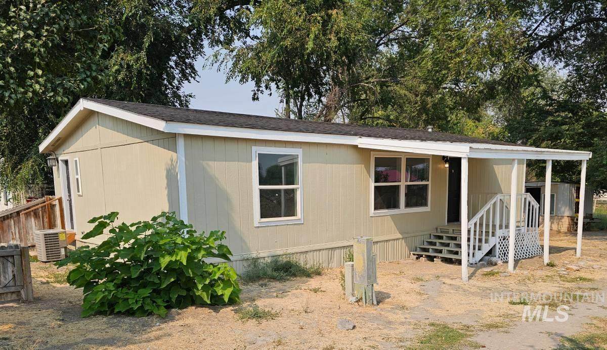 23 Holden Lane - Photo 1