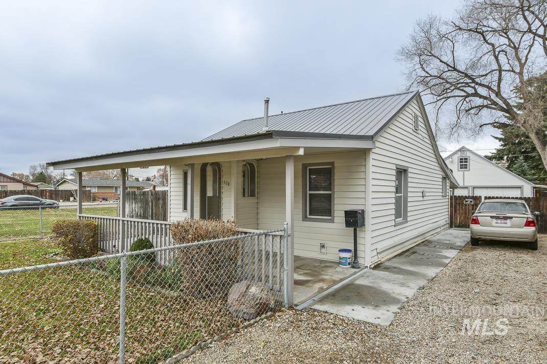 308 S Garland St - Photo 1