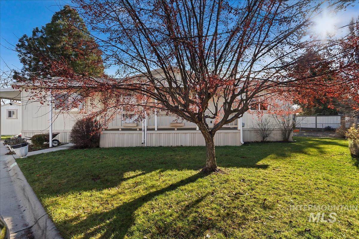 8236 Vicksburg Ln - Photo 1