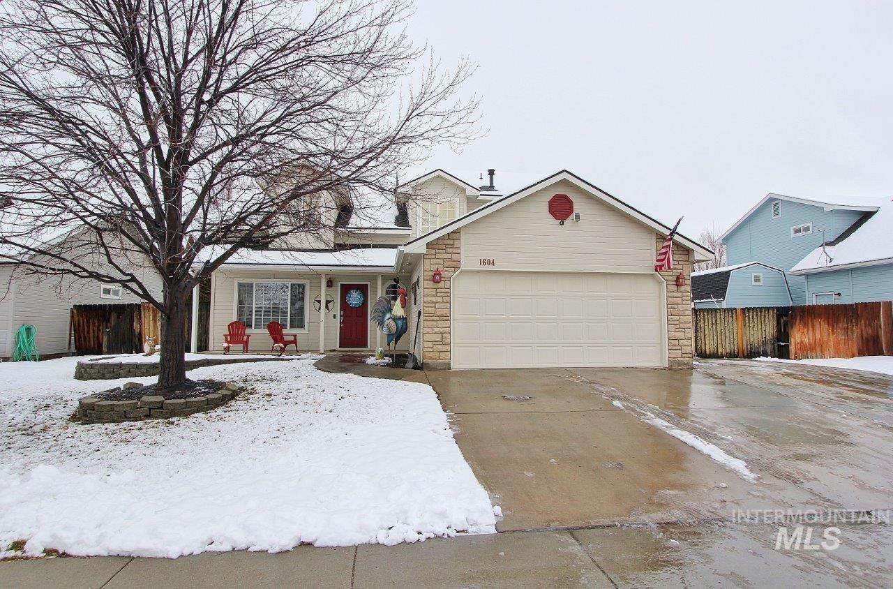 1604 Buckler Way - Photo 1