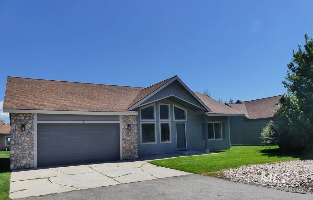 16 Timberline Drive - Photo 1