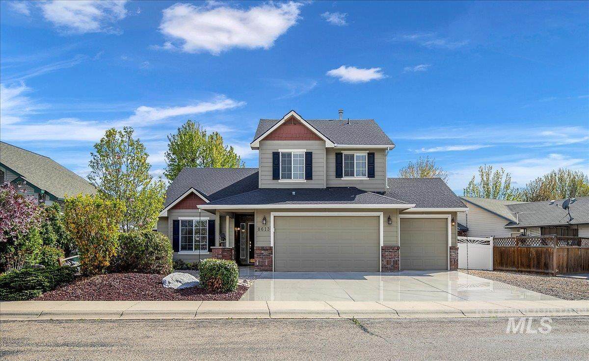 8613 Thunder Mountain Dr - Photo 1