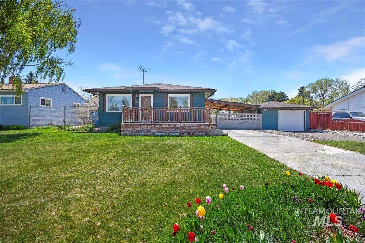 371 Dubois - Photo 1