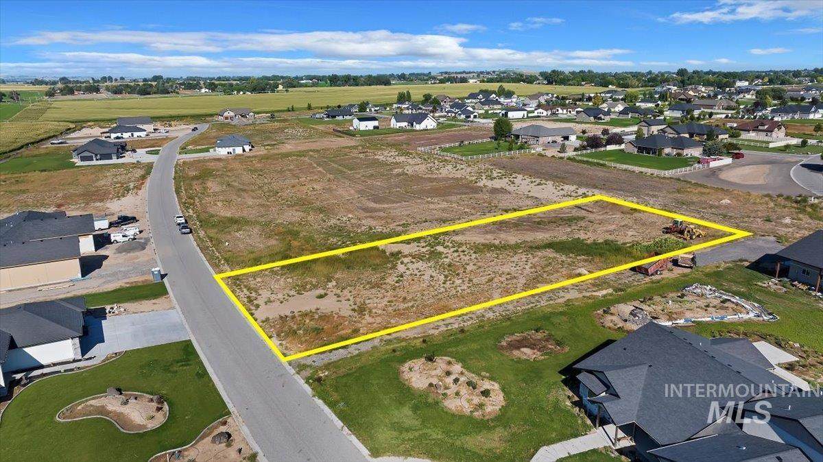 72 Victoria St - Photo 1