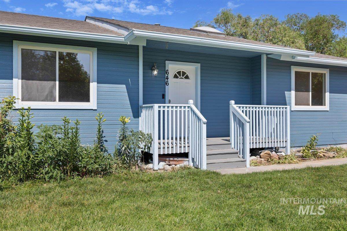 646 Falls Avenue - Photo 1