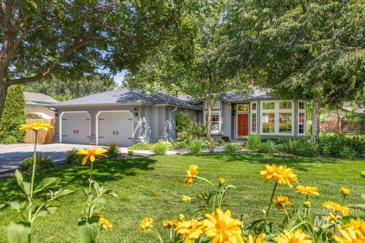 3544 Canonero Way - Photo 1