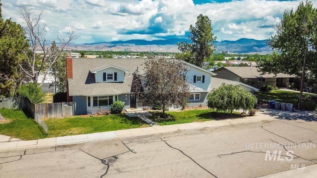 410 Bitteroot Drive - Photo 1