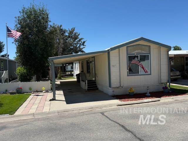 7837 Manassas - Photo 1