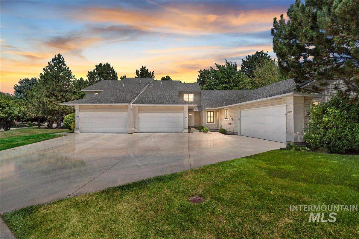 5500 Adonis Place - Photo 1