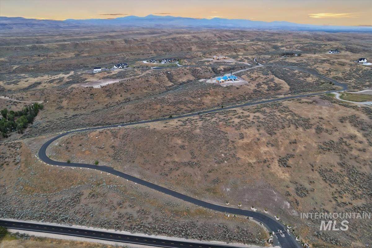 9925 N Sageview Ln - Photo 1
