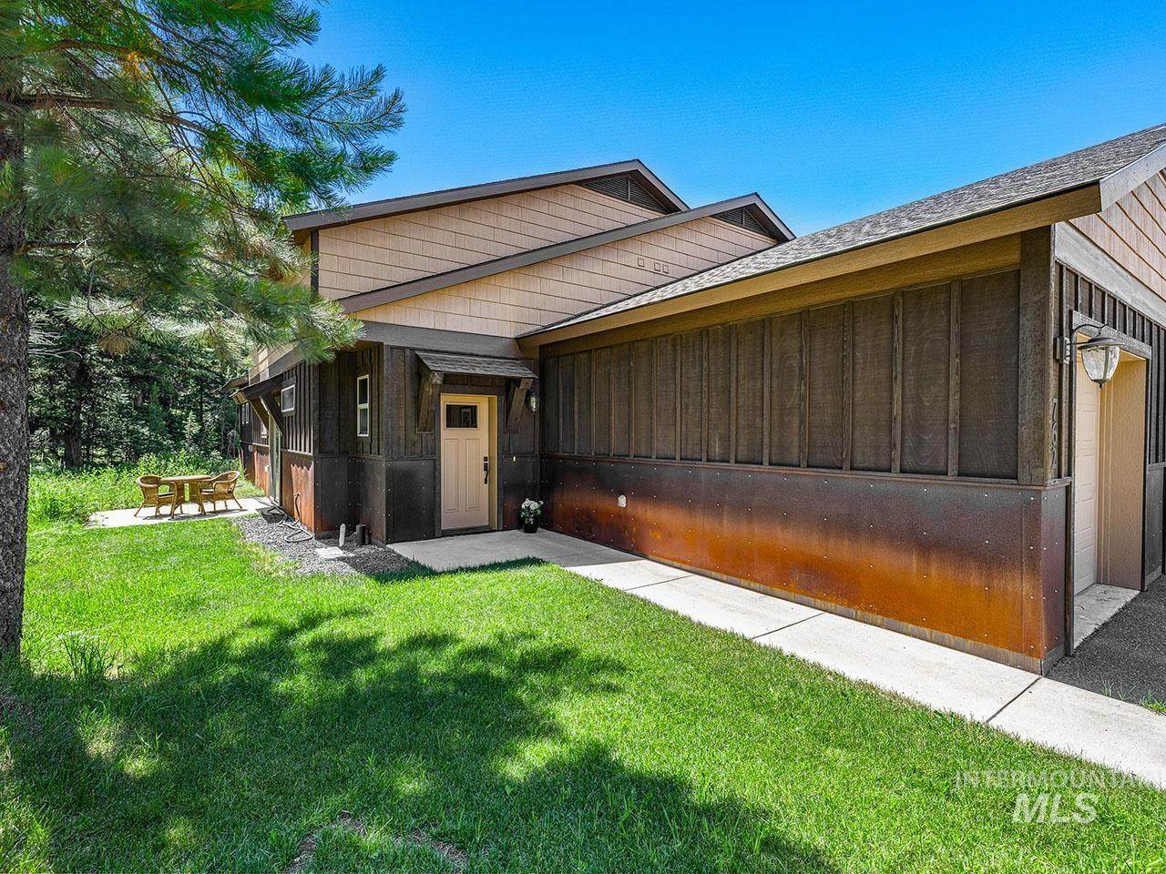 762 Deer Forest Drive - Photo 1