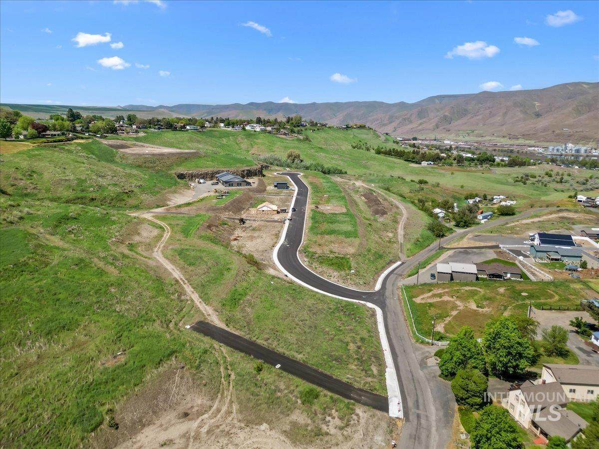 1657 Bennett Hill Drive - Photo 1