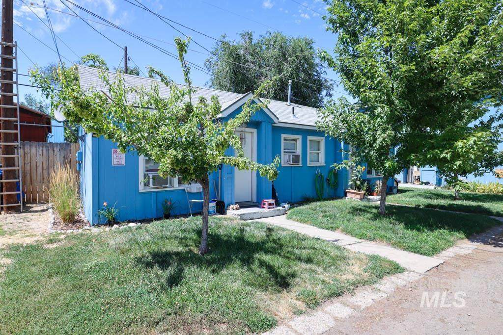 124 4th Ave. - Photo 1