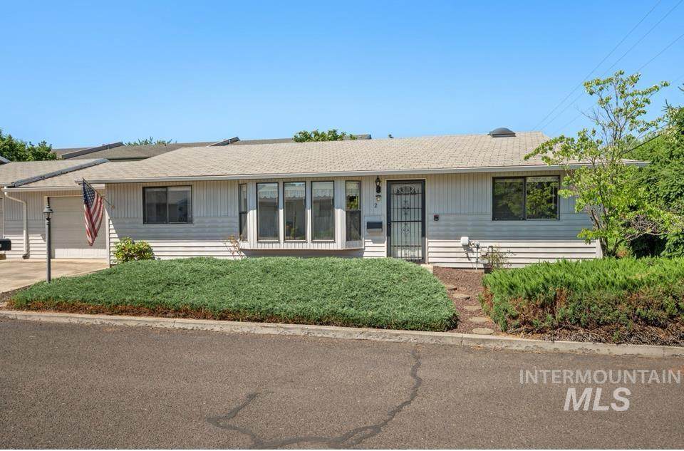 1128 Burrell Ave. - Photo 1
