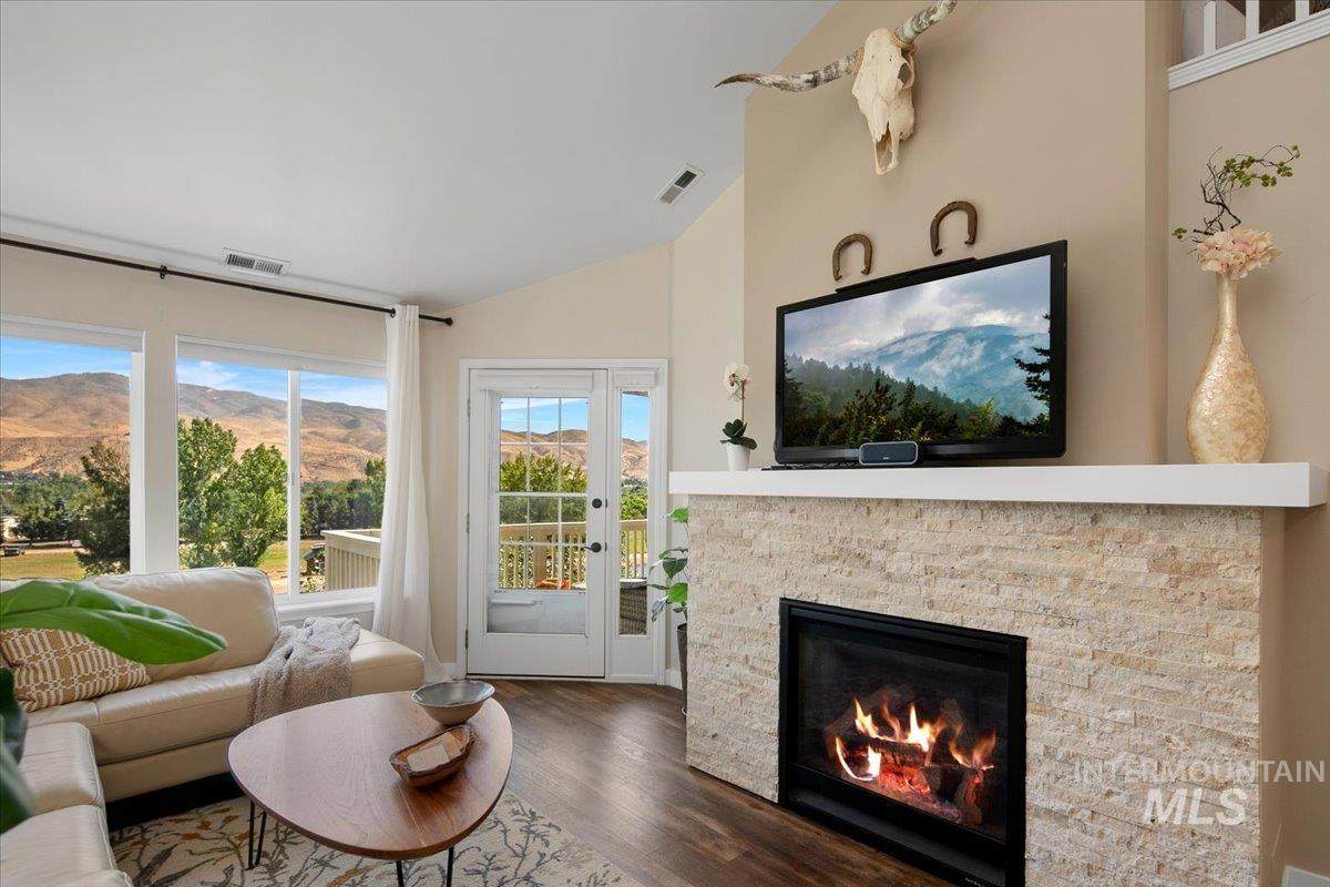 5134 Surprise Way - Photo 1
