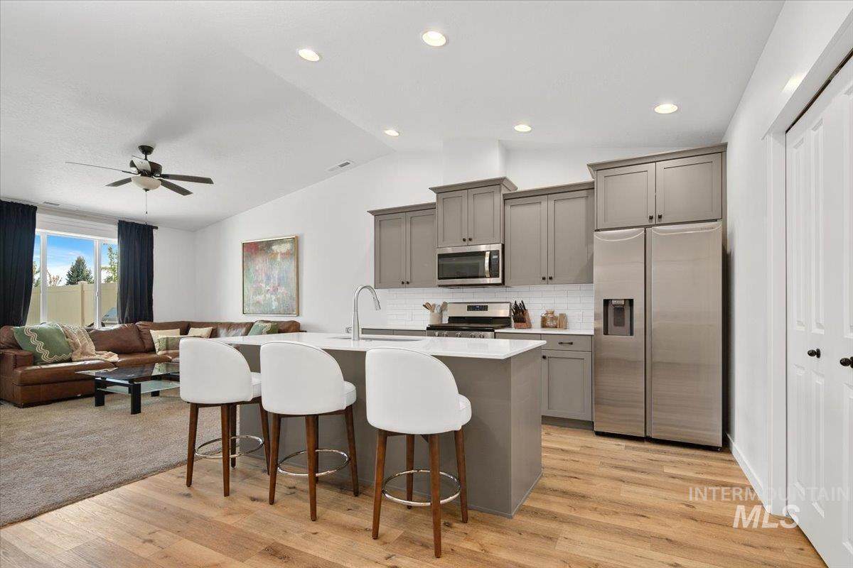 87 Norwich St - Photo 1