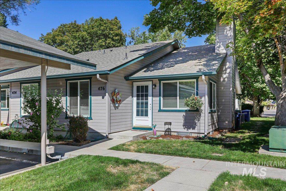 476 Chester Ln - Photo 1