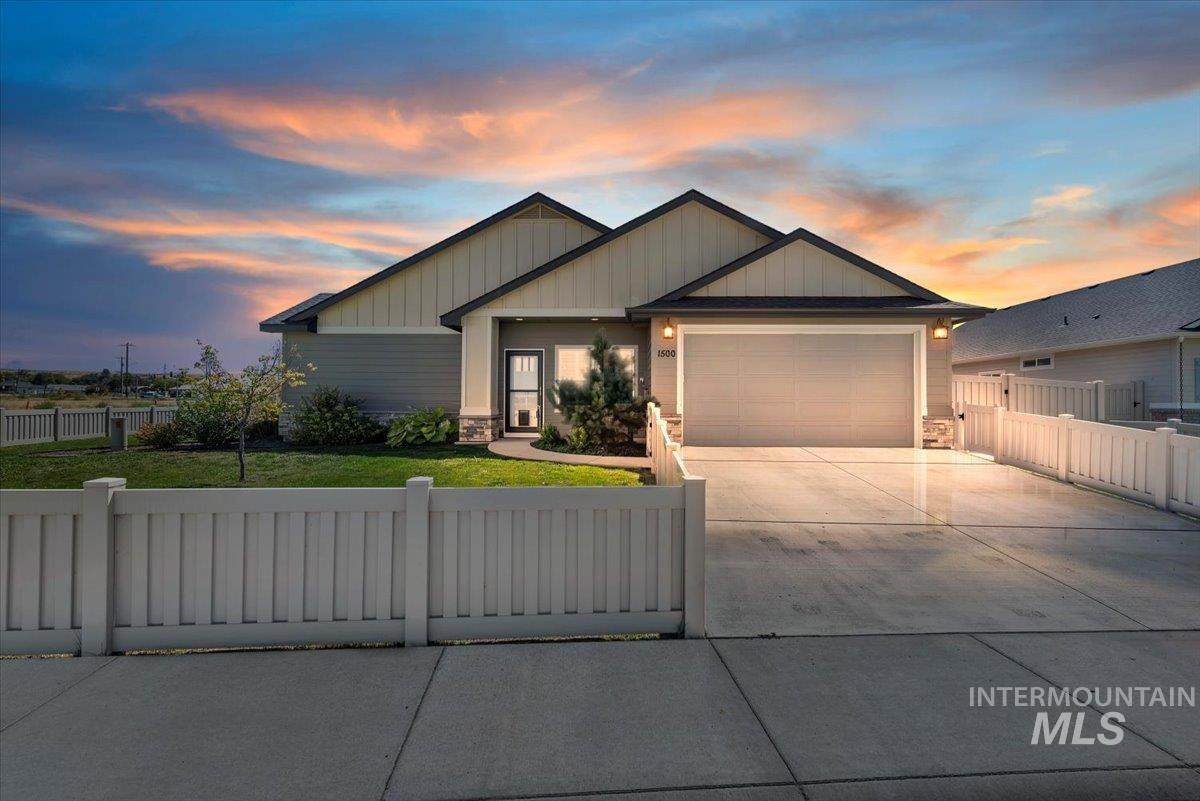 1500 Cantebria Way - Photo 1