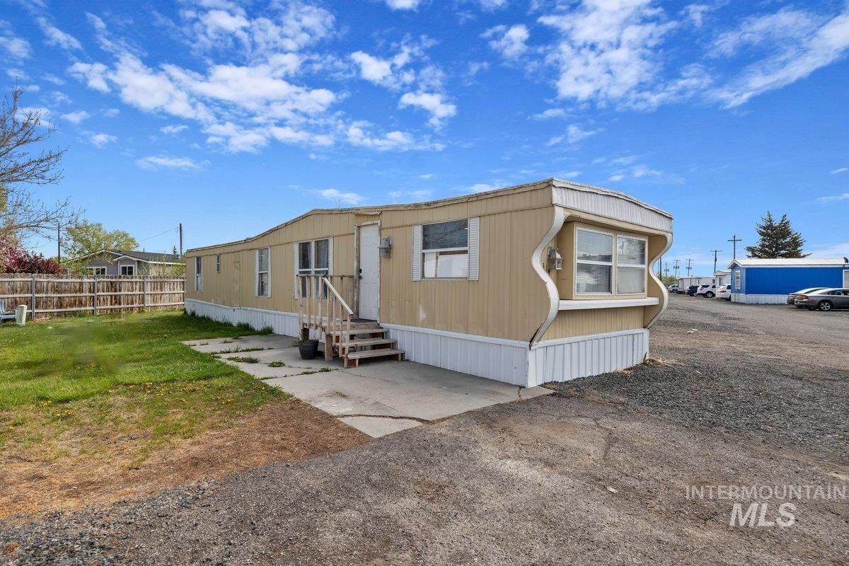 314 Avenue G - Photo 1