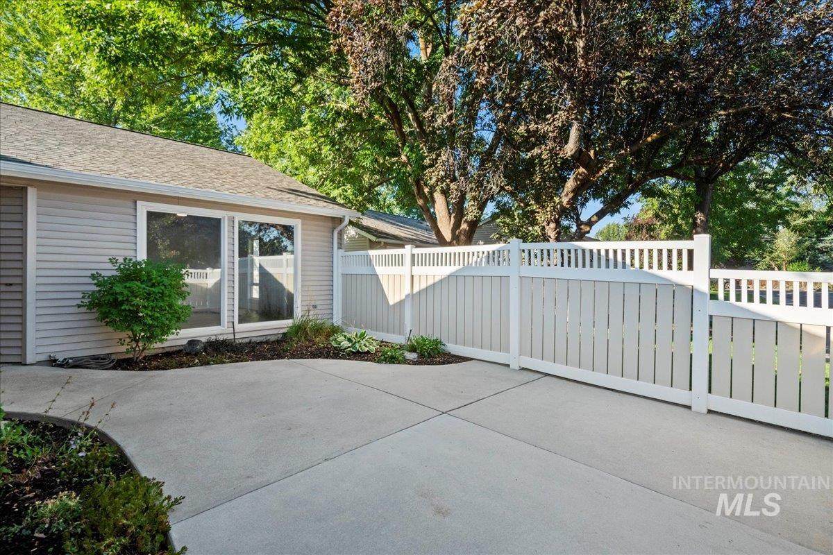 9757 Woodchuck Lane - Photo 1