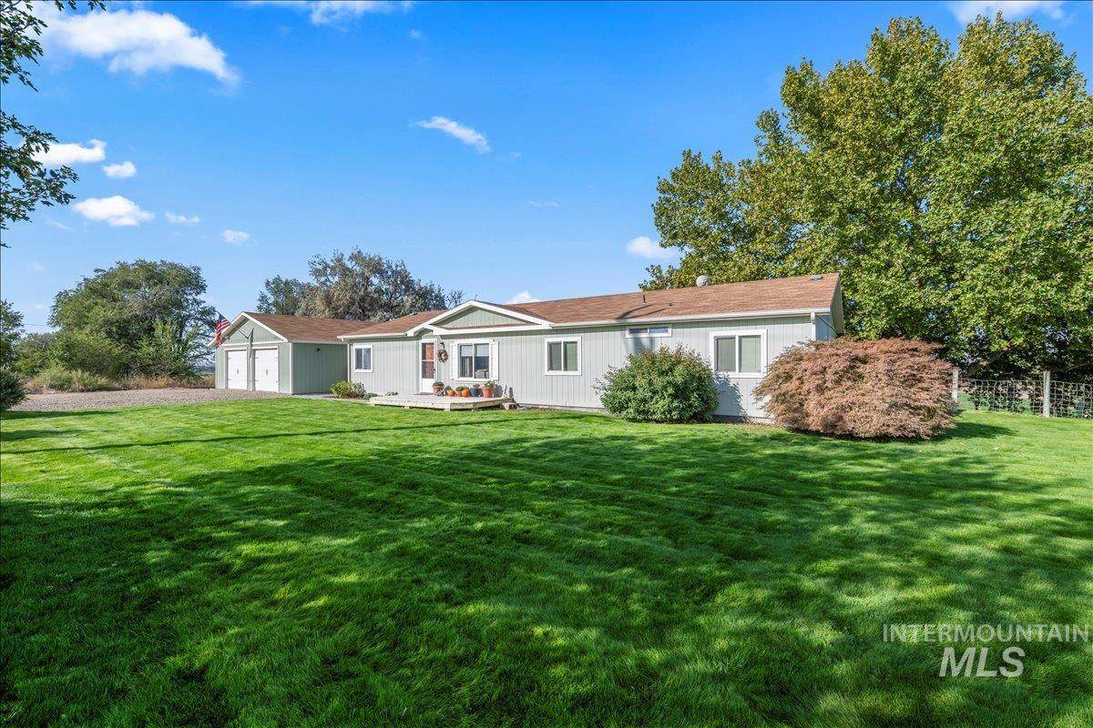 31211 Apple Valley Road - Photo 1