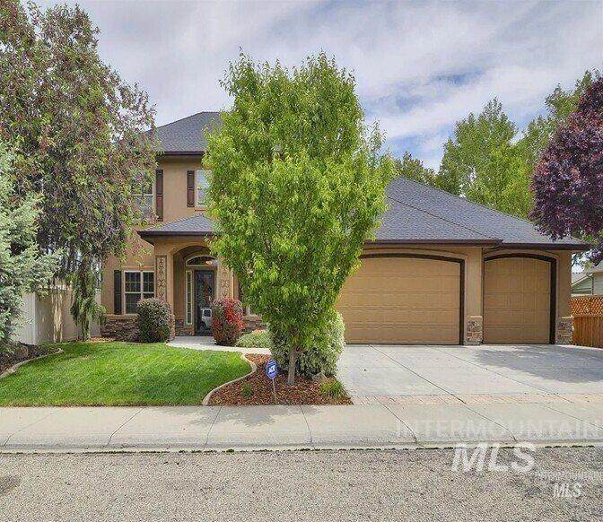 2680 Mahoney - Photo 1